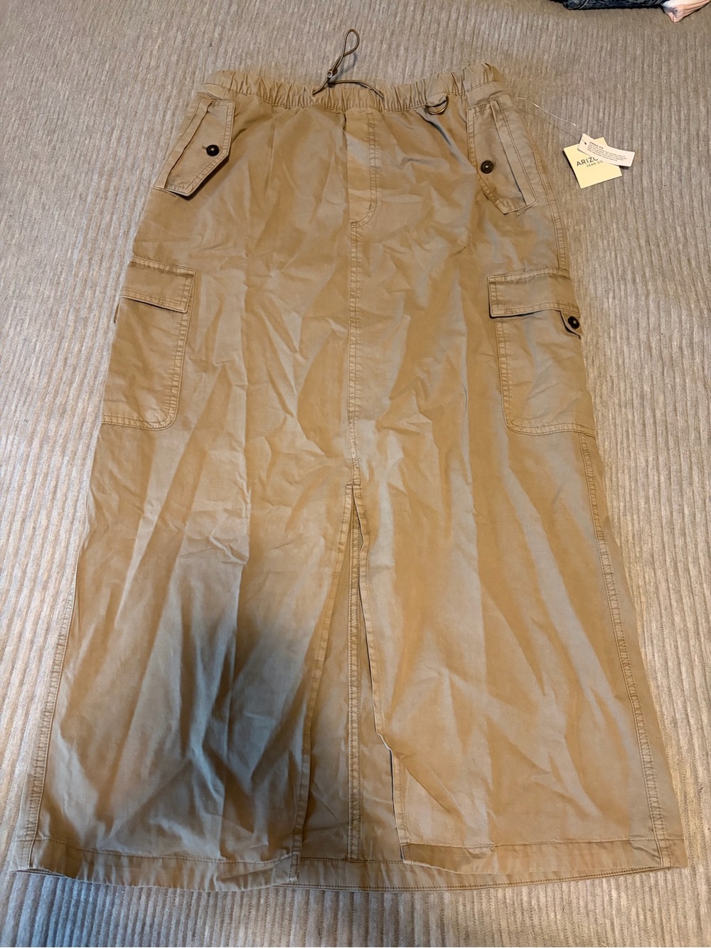 NWT JCPenney Arizona Truffle Colored Cargo Pocket Parachute Skirt Size Medium